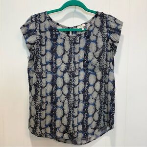 Joie 100% Silk Blue Snakeskin Print Pocket Detail Keyhole Back Blouse Size Small